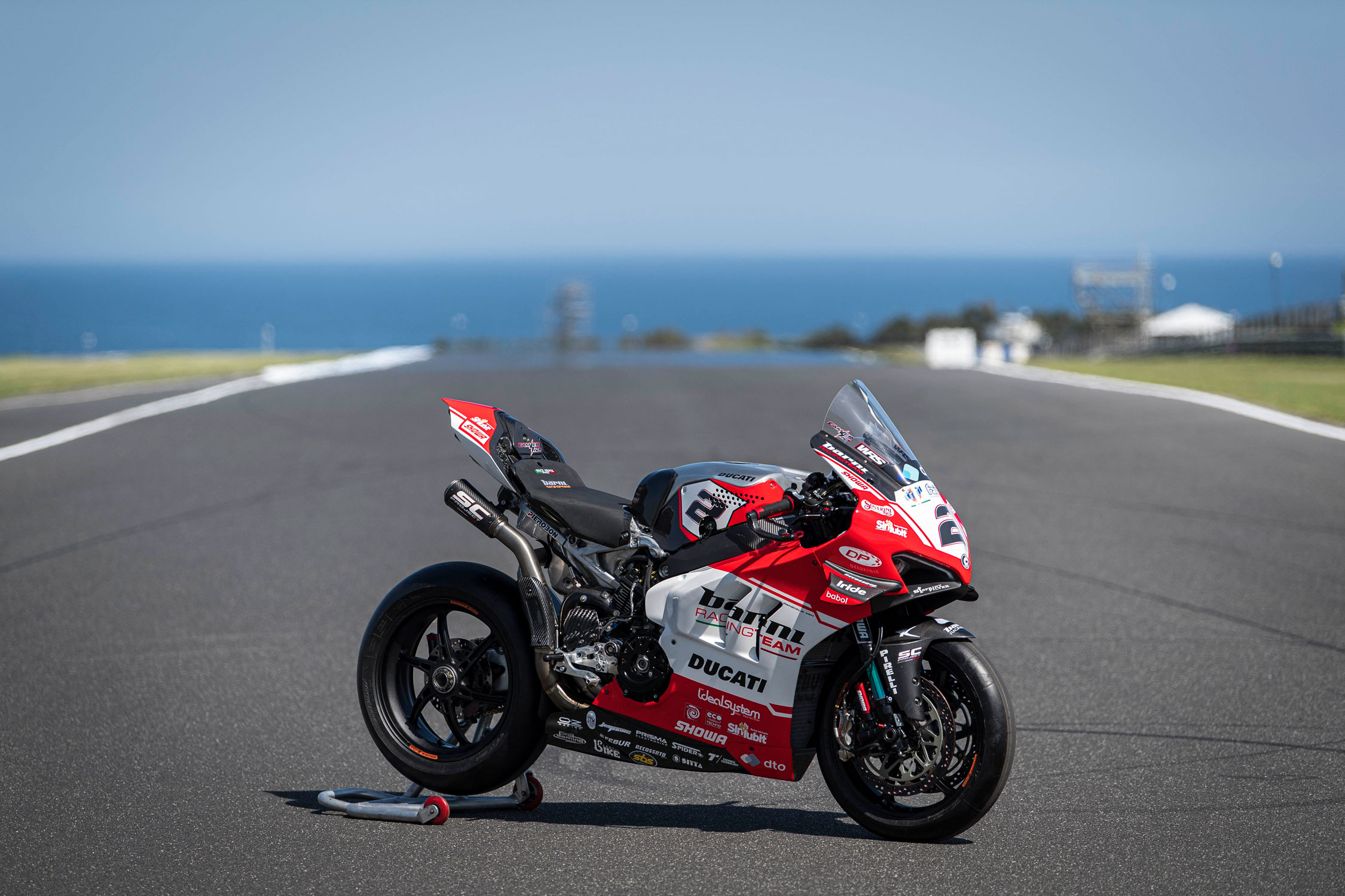 New Full Exhaust System For Ducati Panigale V4