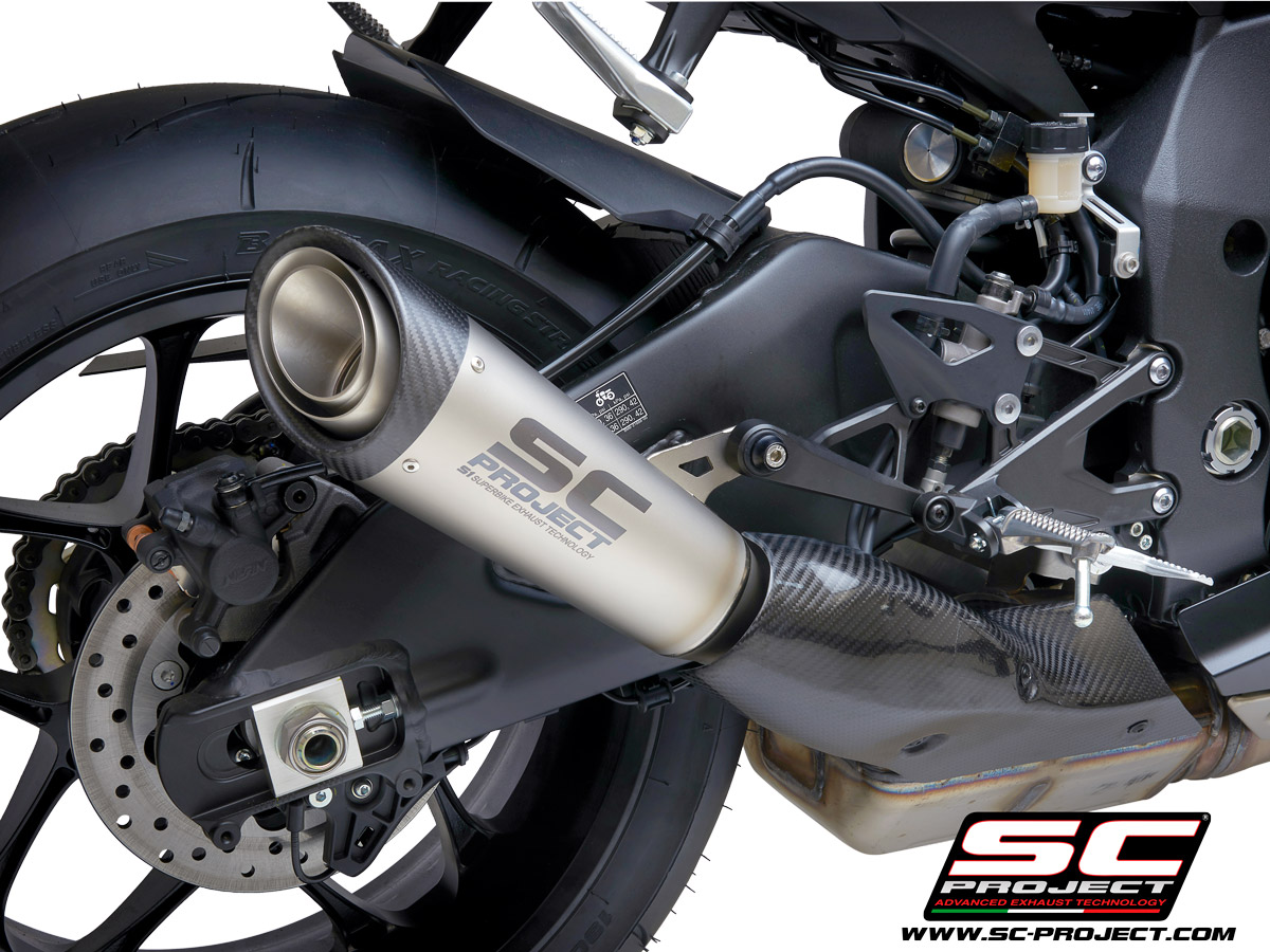 YAMAHA YZF R1 (2020) - R1M S1 Muffler Titanium with Carbon fiber end cap